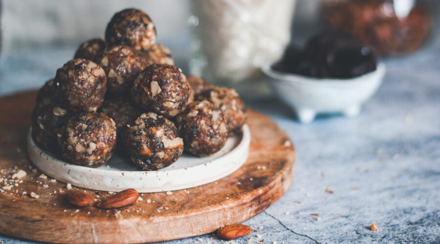 Ayurvedic recipe: Bliss balls for Vata Dosha